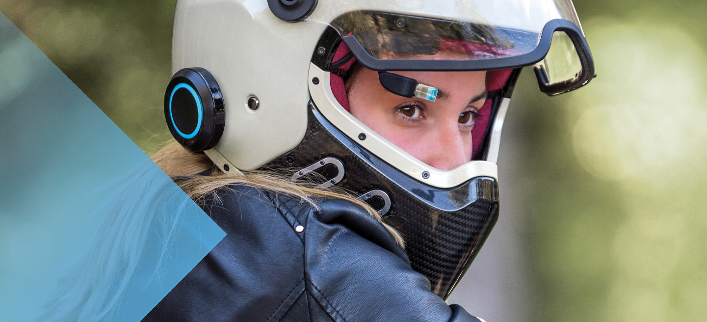 Helmet with screen hot sale display