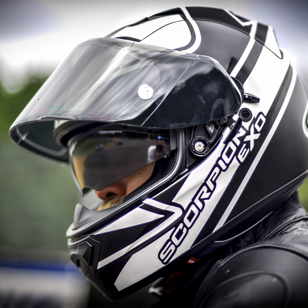 EyeLights | GPS Affichage tête haute - Moto EyeRide â EyeLights | Affichage tête haute Moto eyelights gps moto